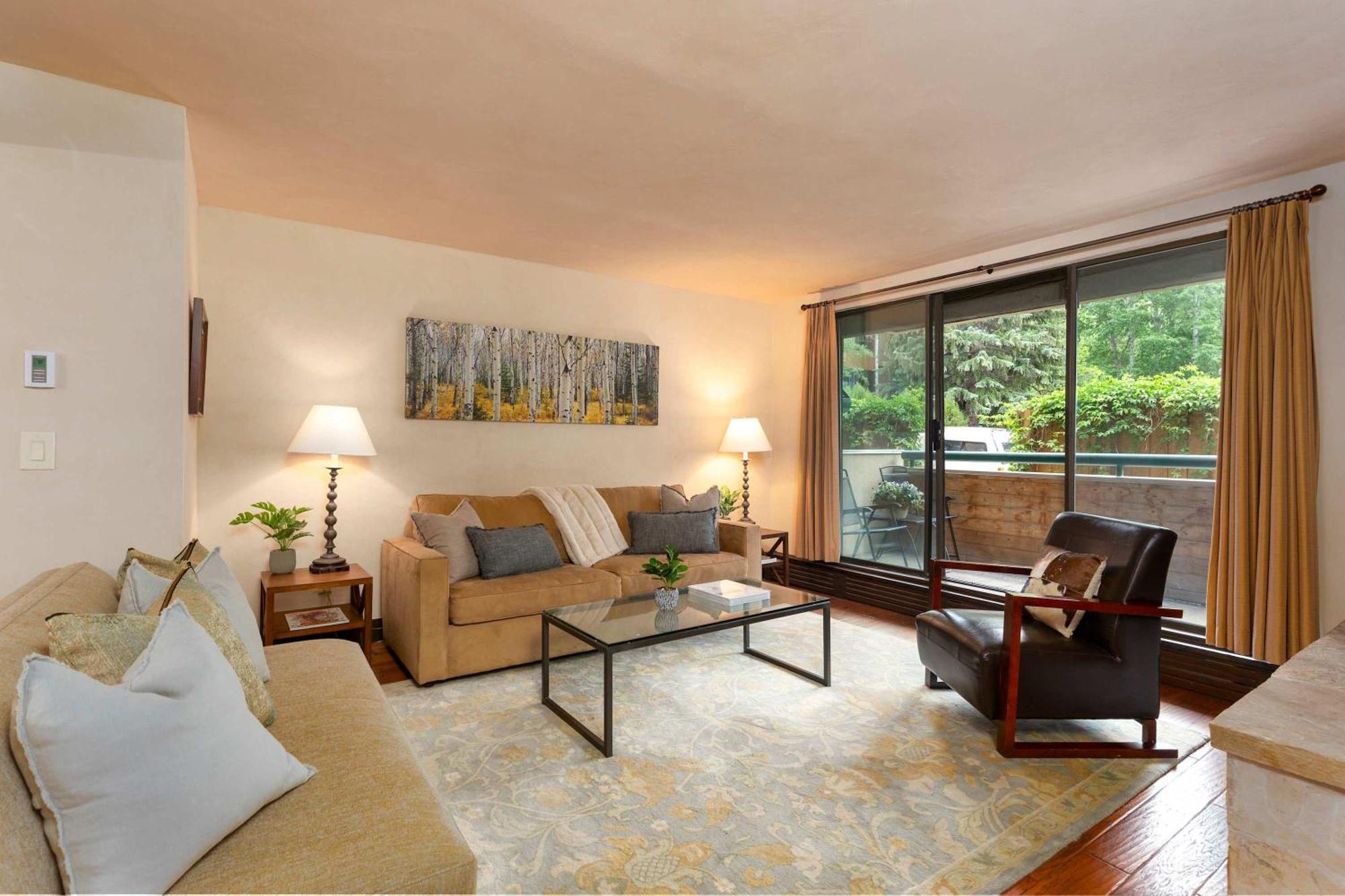 Holiday home Riverfront 2 Bedroom - Steps To Town - Pool & Hot Tub Aspen