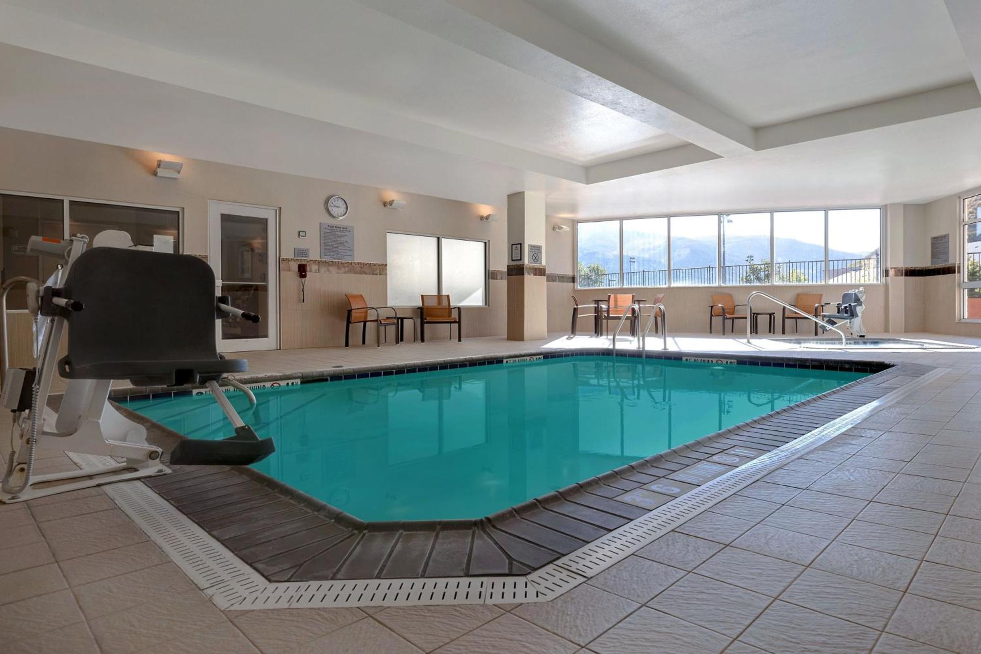 Courtyard By Marriott Hotel 3*