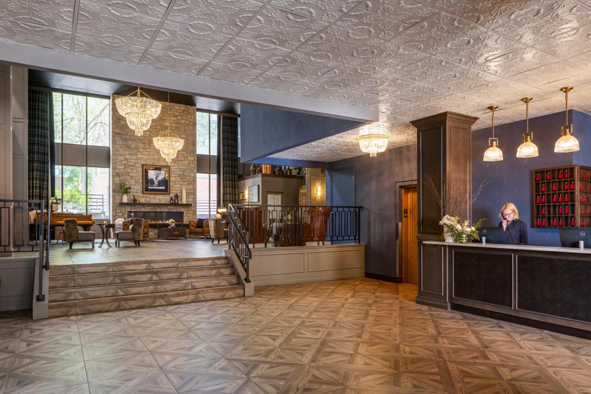 Maxwell Anderson Hotel