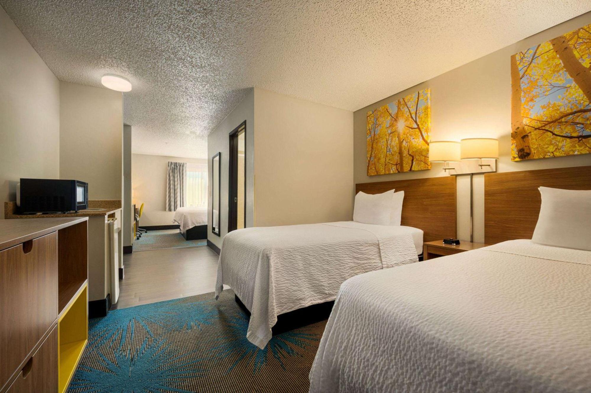 Days By Wyndham Hotel