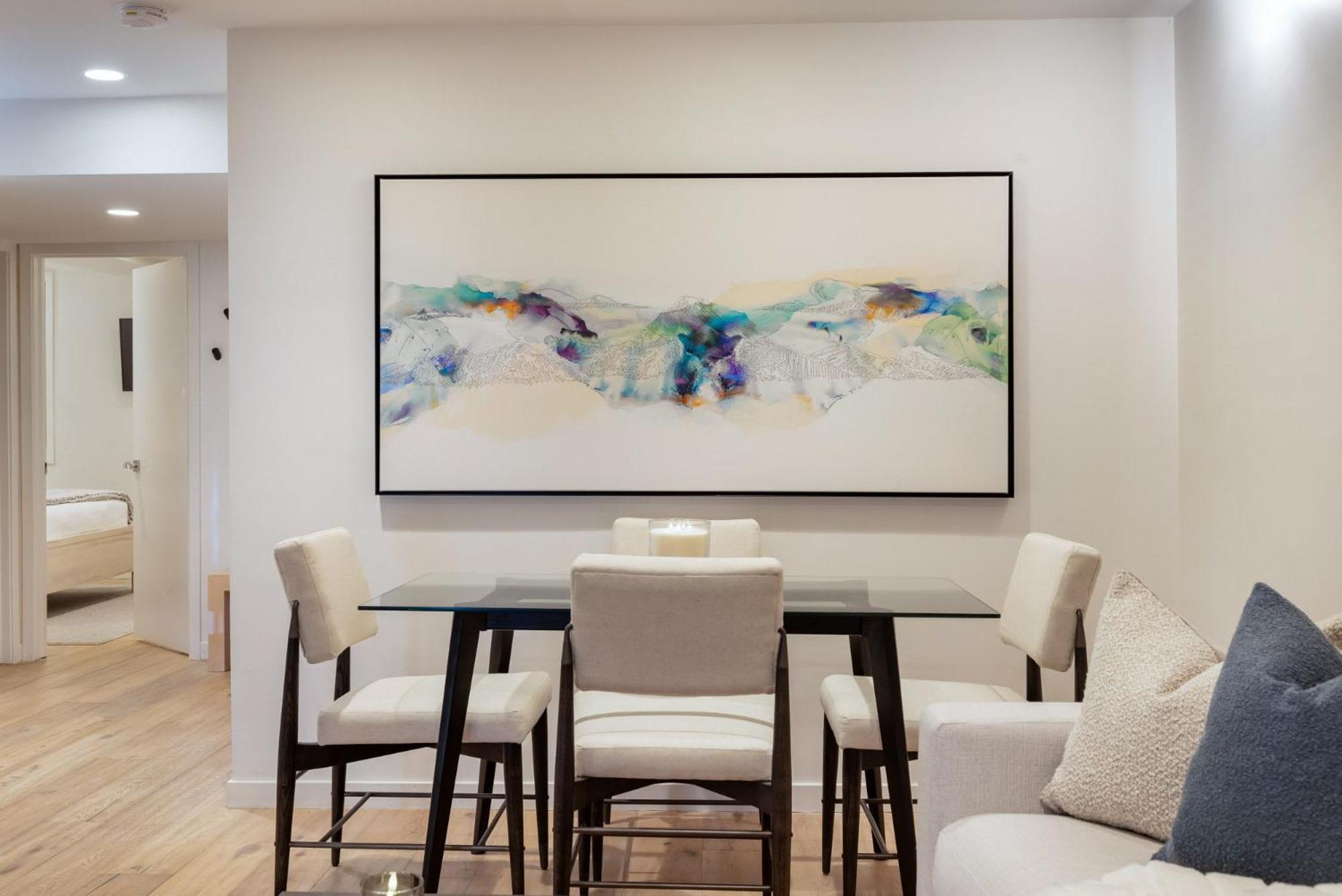 Renovated 2 Bedroom Ski-in Out Apartment Aspen