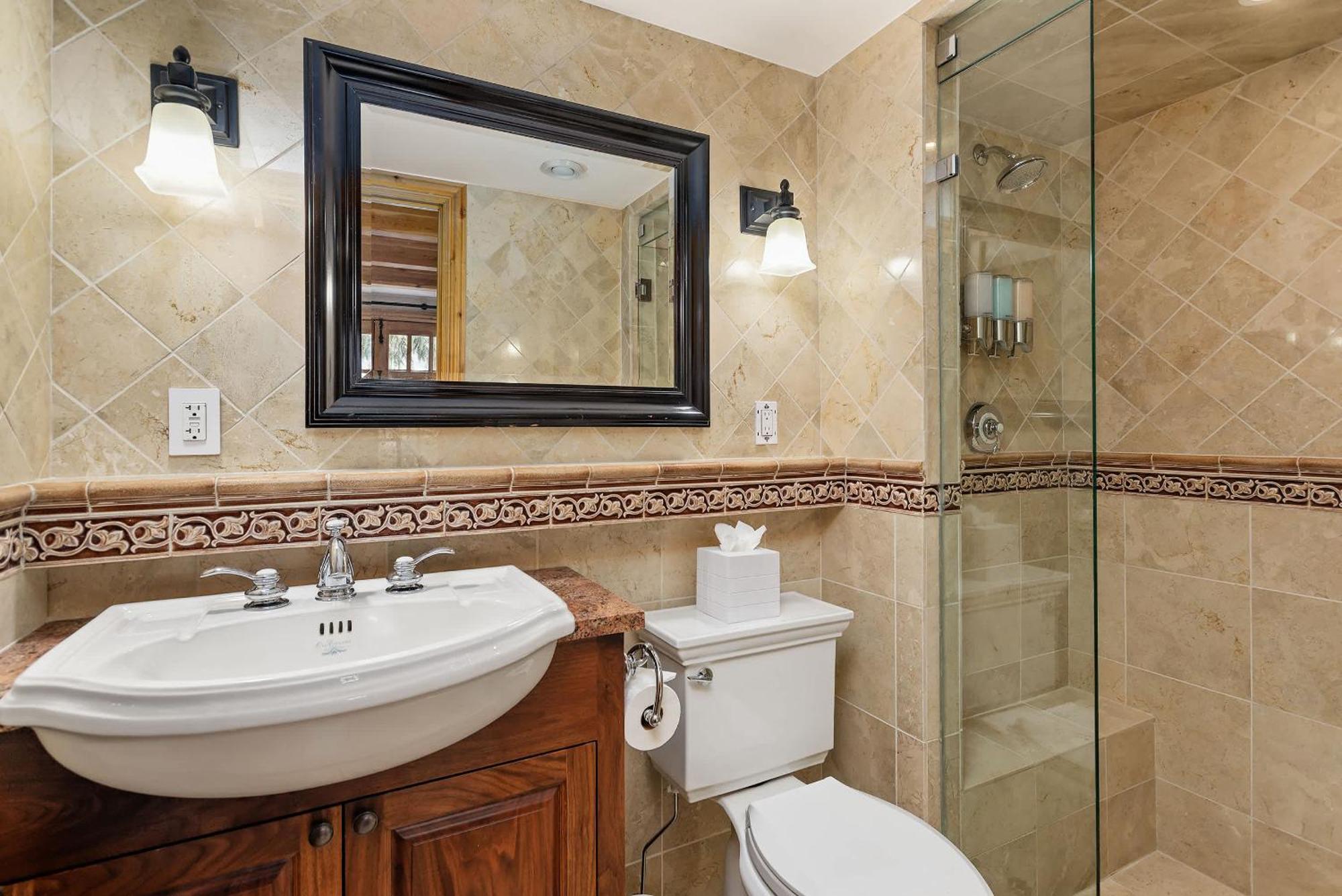 Ac, Updated 4 Bedroom 4-5 Ba Townhouse, Pool Holiday home