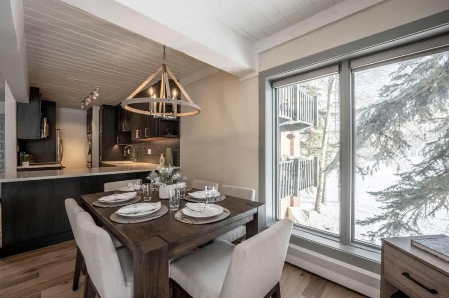 Holiday home Renovated 2 Bedroom W Hot Tub -mountain Views! *