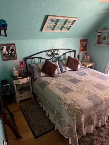 Bed & Breakfast Downtown With Jacuzzi