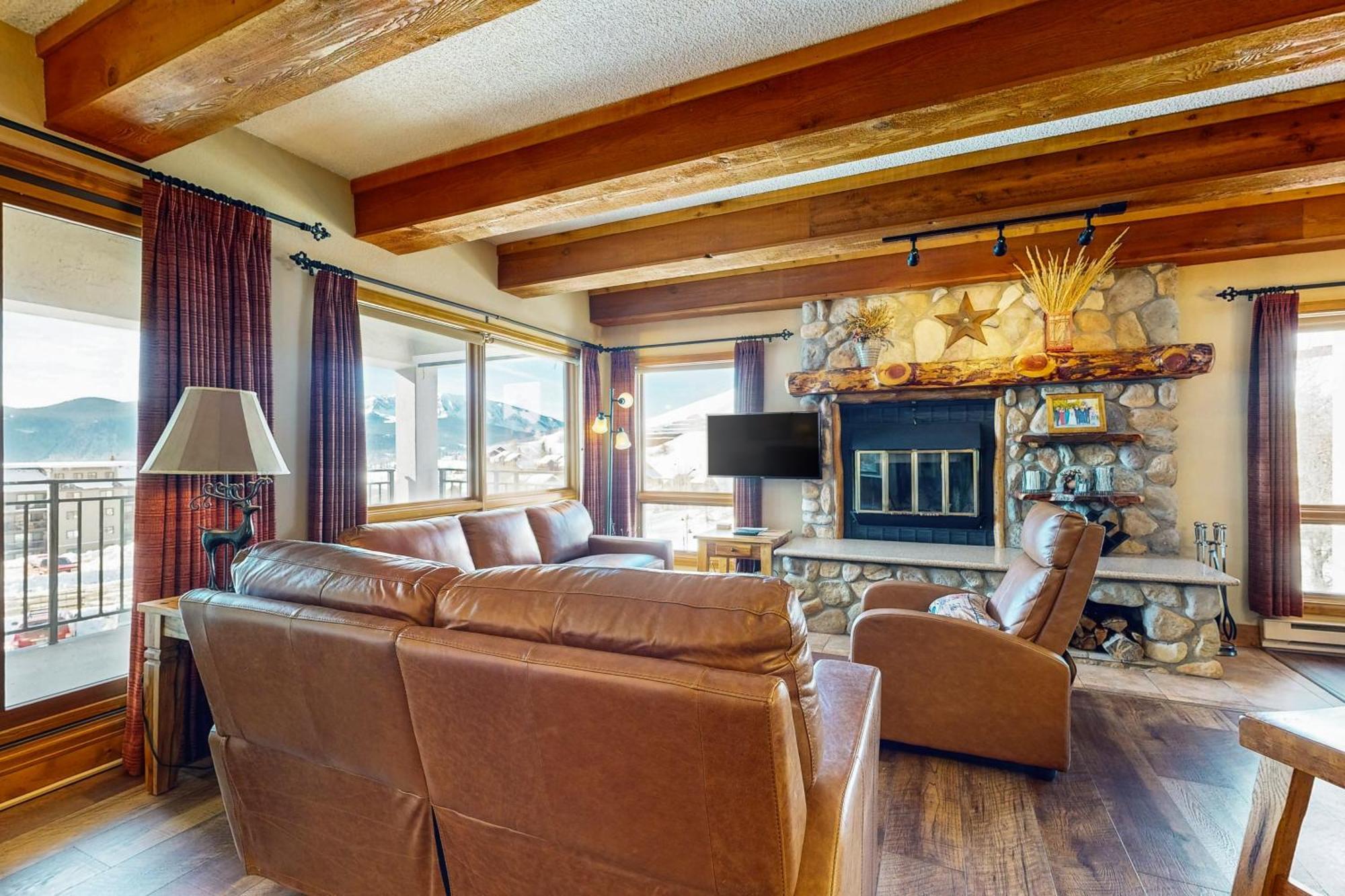Majestic Mountain Nook Apartment *
