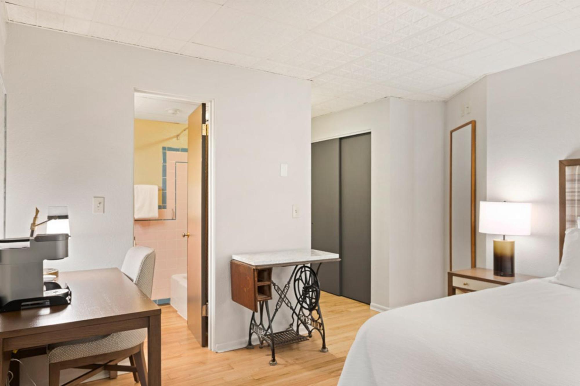 Maxwell Anderson Hotel