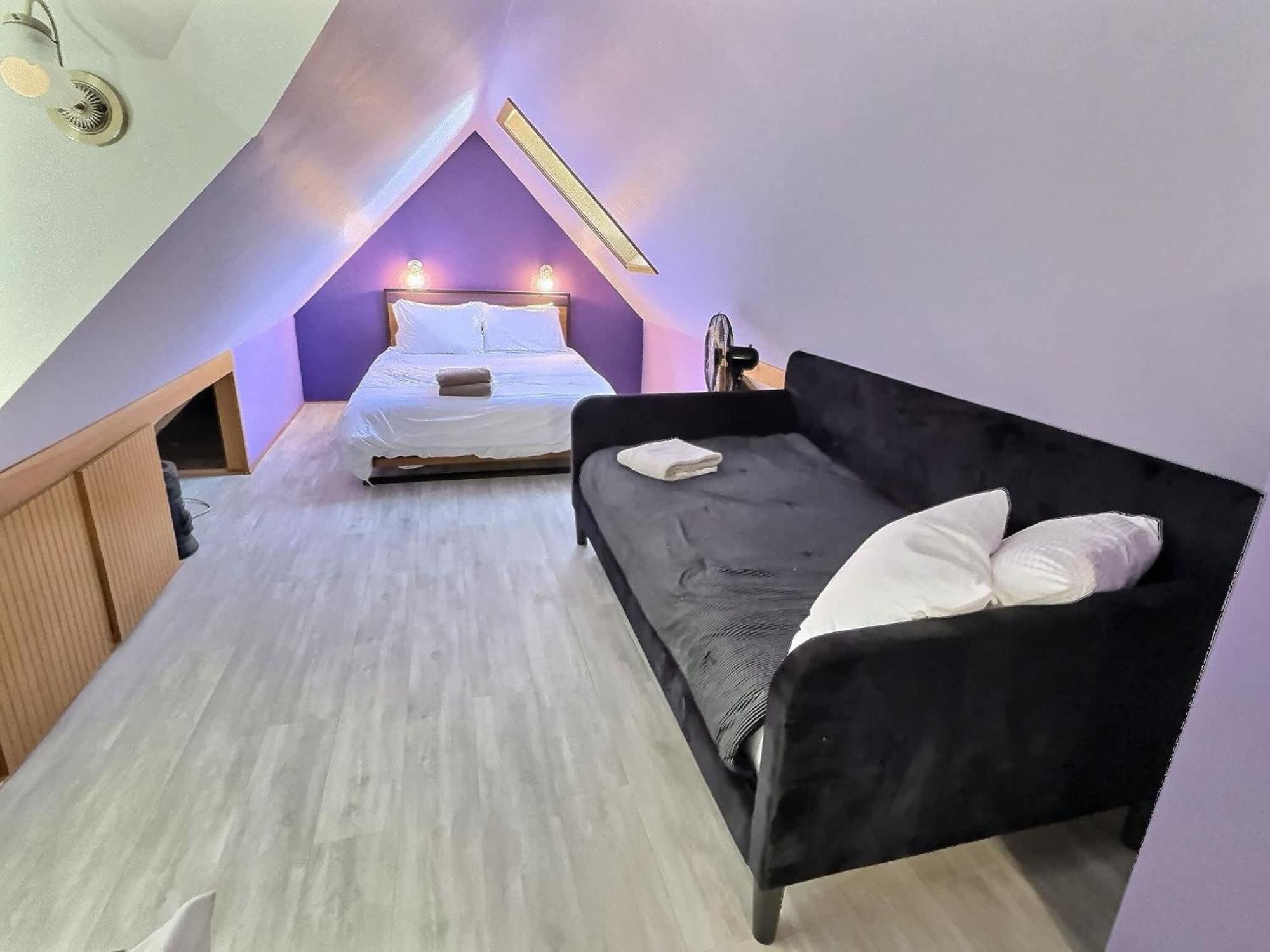 Holiday home Gem Palace With Hot Tub Sauna *