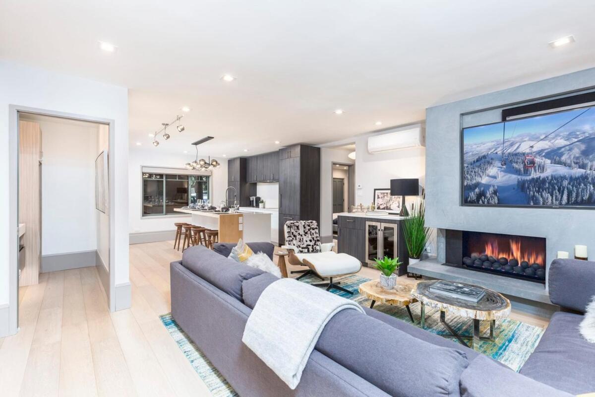 Holiday home New 2 Bedroom 2 And A Half Bath - Luxurious Mountain Modern! *