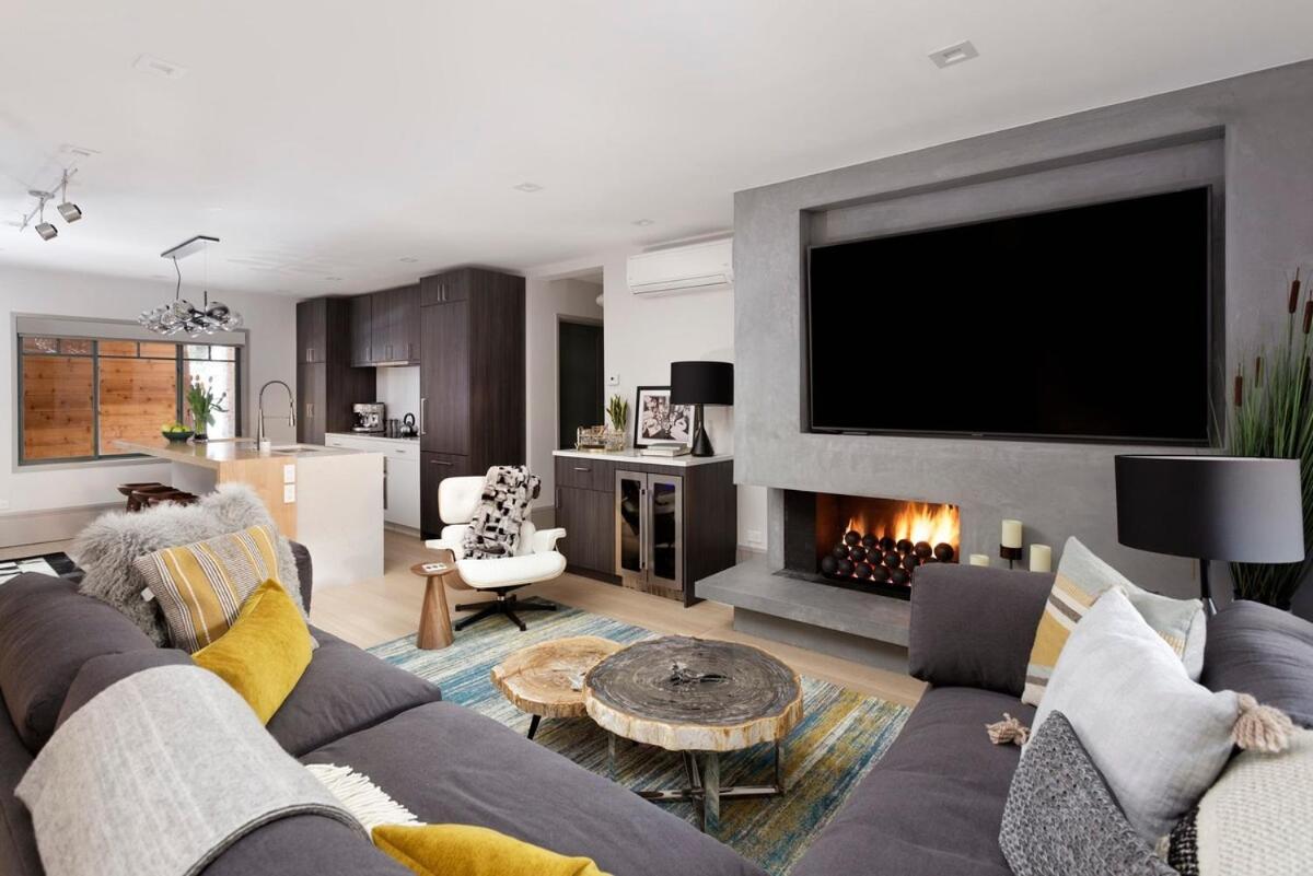 New 2 Bedroom 2 And A Half Bath - Luxurious Mountain Modern! *