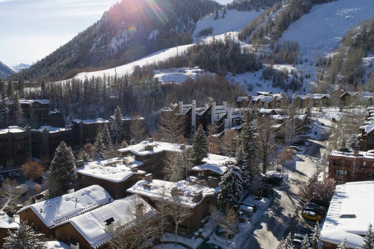New 2 Bedroom 2 And A Half Bath - Luxurious Mountain Modern! * Aspen