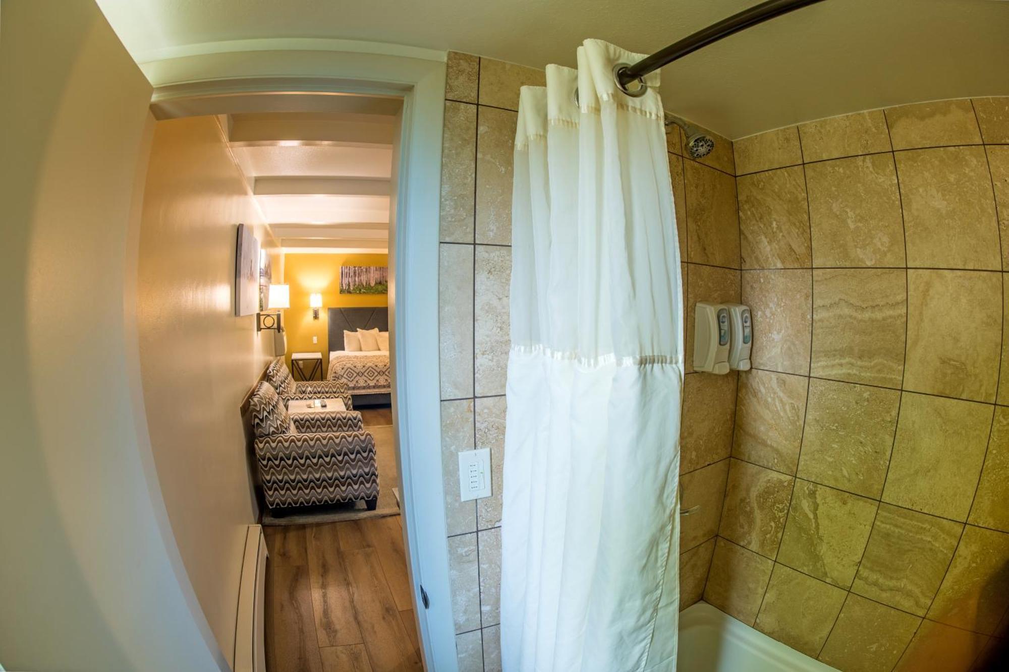 Inn Cedar Glenwood Springs