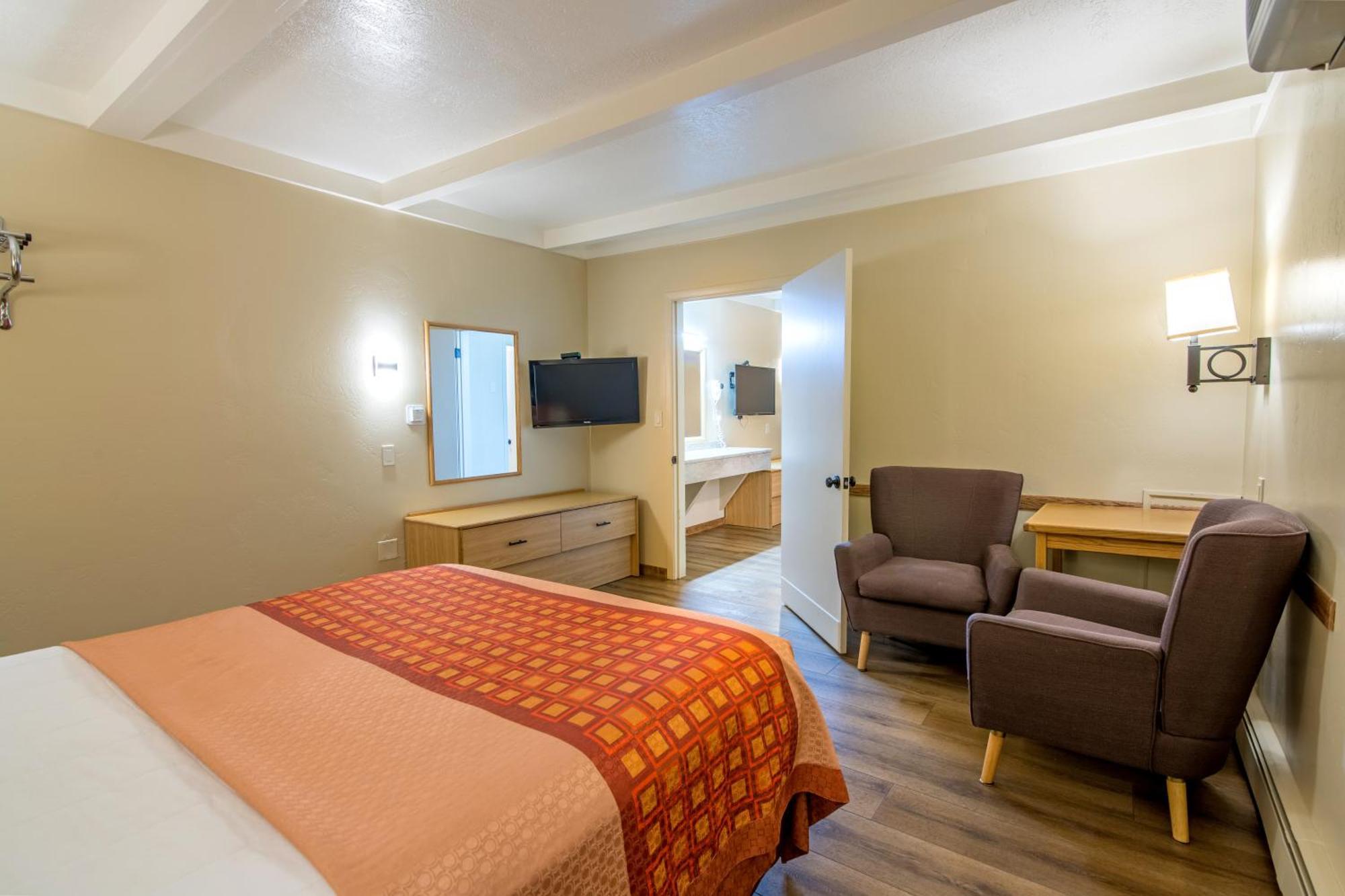 Inn Cedar Glenwood Springs