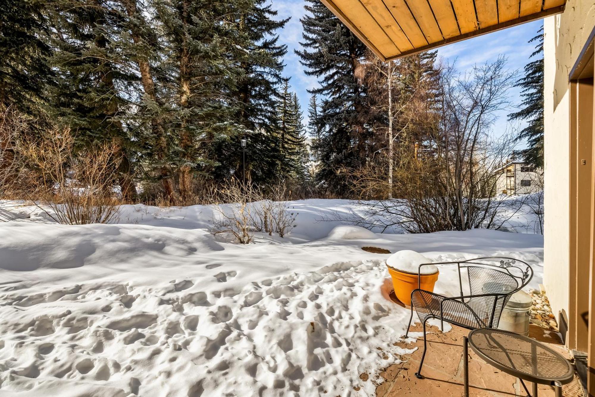 Aparthotel Relaxing Slope Side Ski-in Ski-out & Ground Level Patio