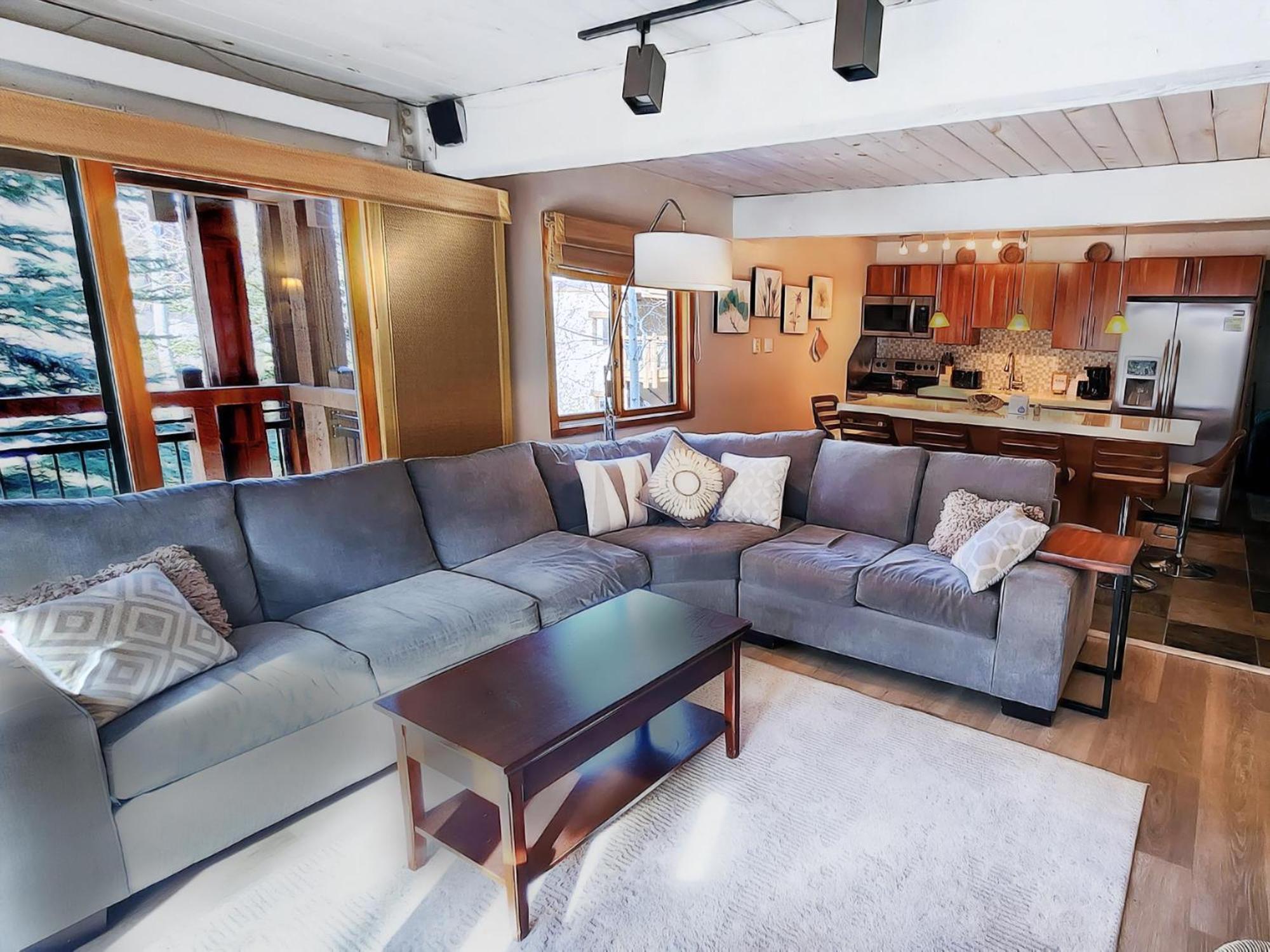 Lift One - One, Two Three Bedroom Units Adjacent To Downtown Aspen