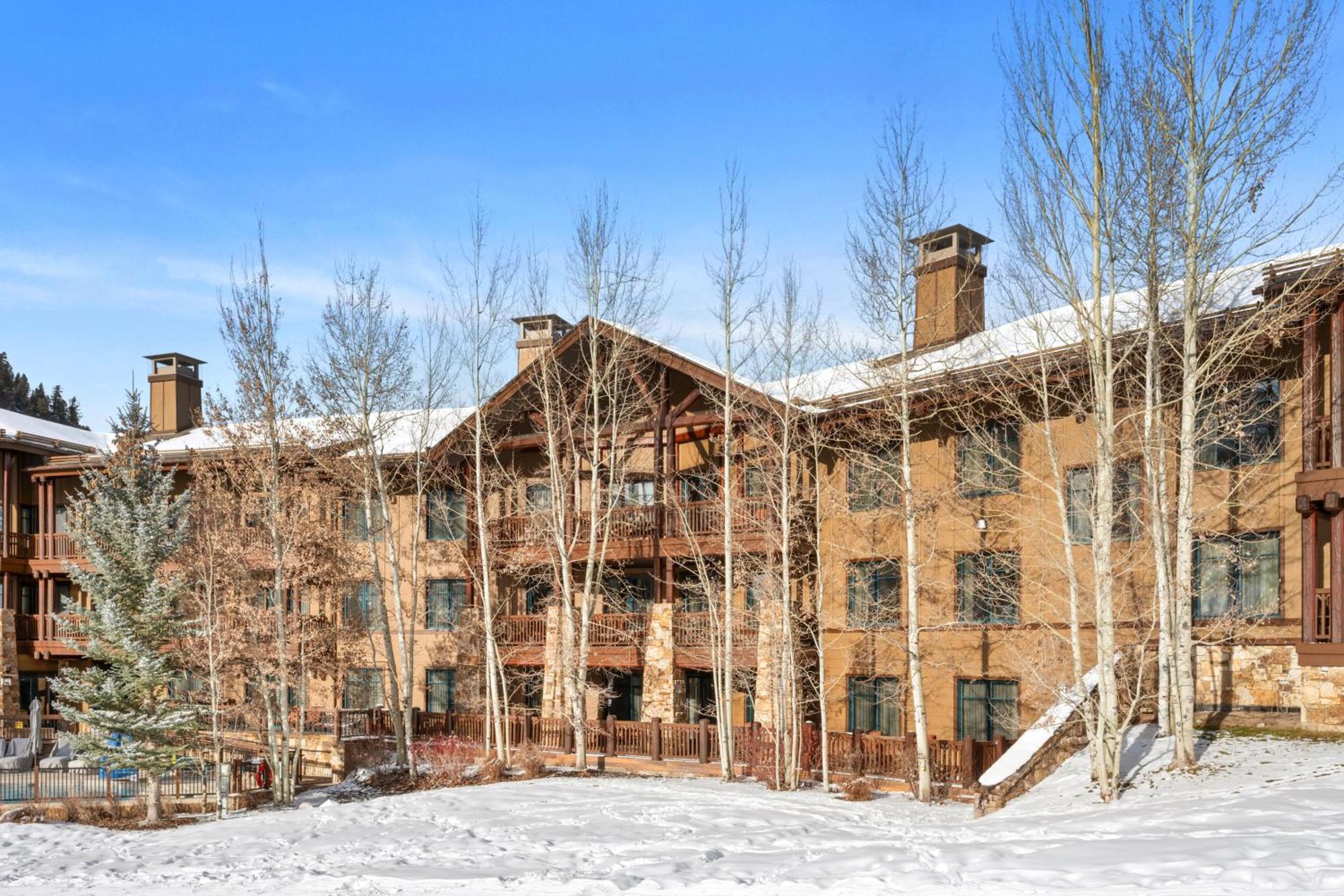 The Ritz-carlton Club, Two-bedroom Wr 2406, Ski-in & Ski-out In Highlands