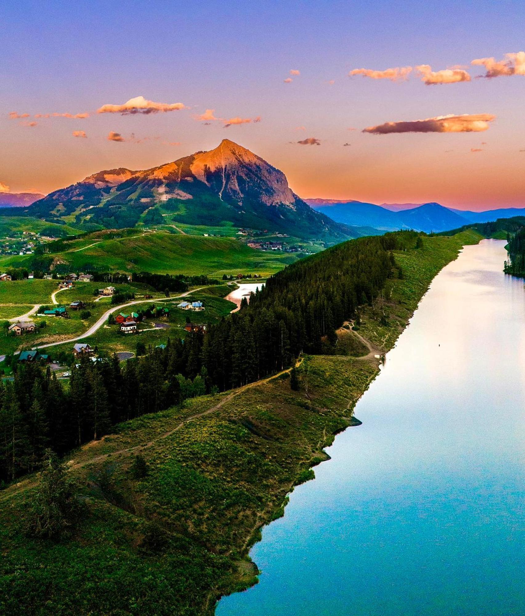 The Drop In The Edge Of Adventure Holiday home Mount Crested Butte