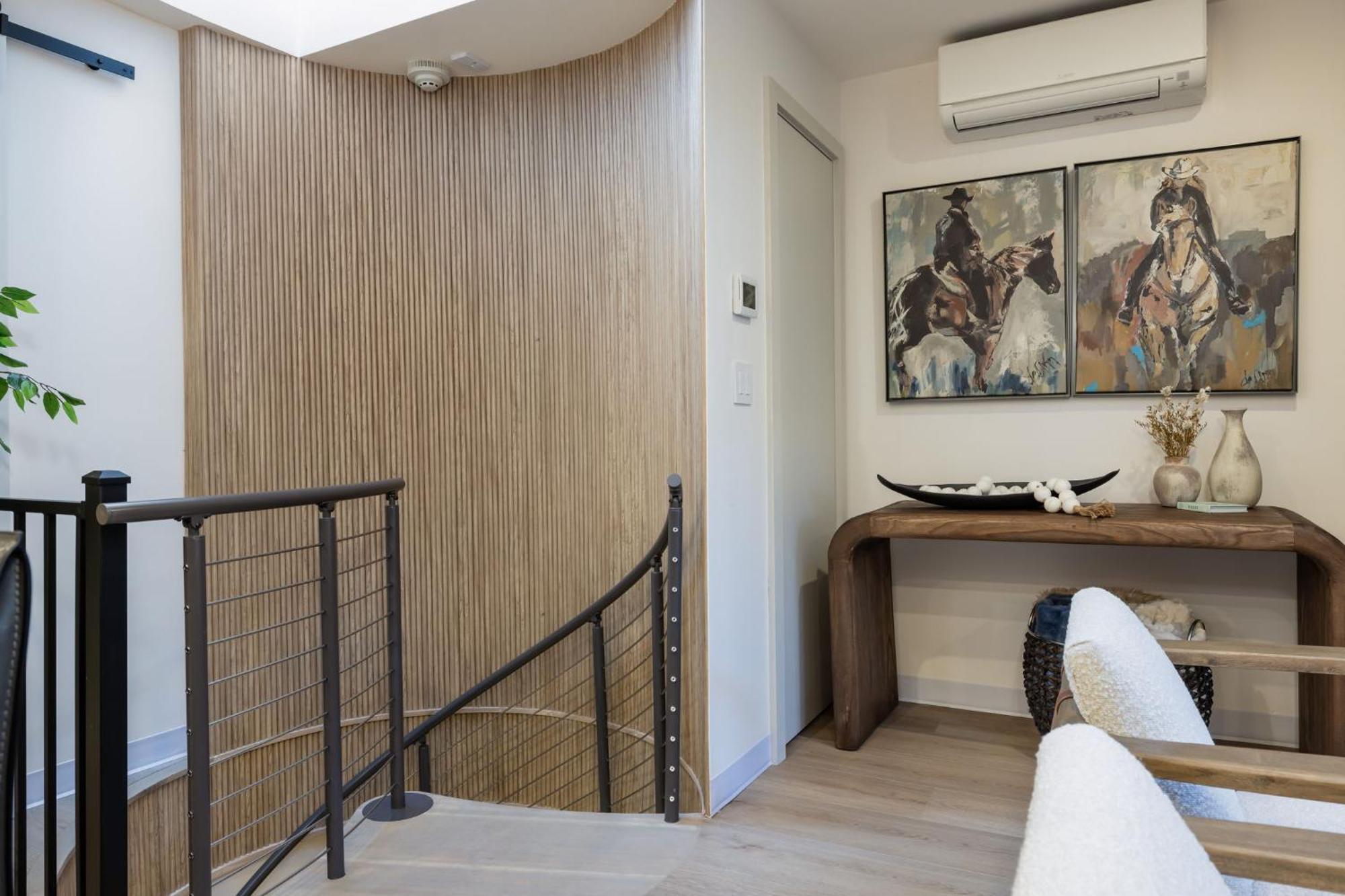 2 Bedroom 3ba - Ac, Heated Pool, Walk To Town Aspen