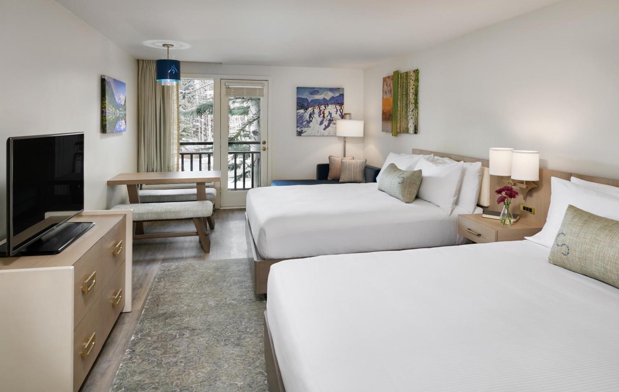 Hotel The At 3*