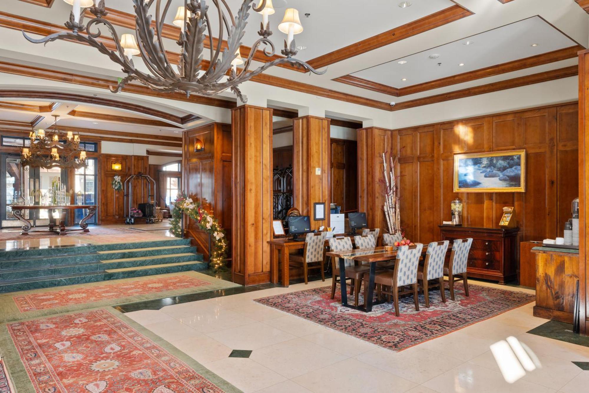 The Ritz-carlton Club, Two-bedroom Float 1, Ski-in & Ski-out In Highlands *