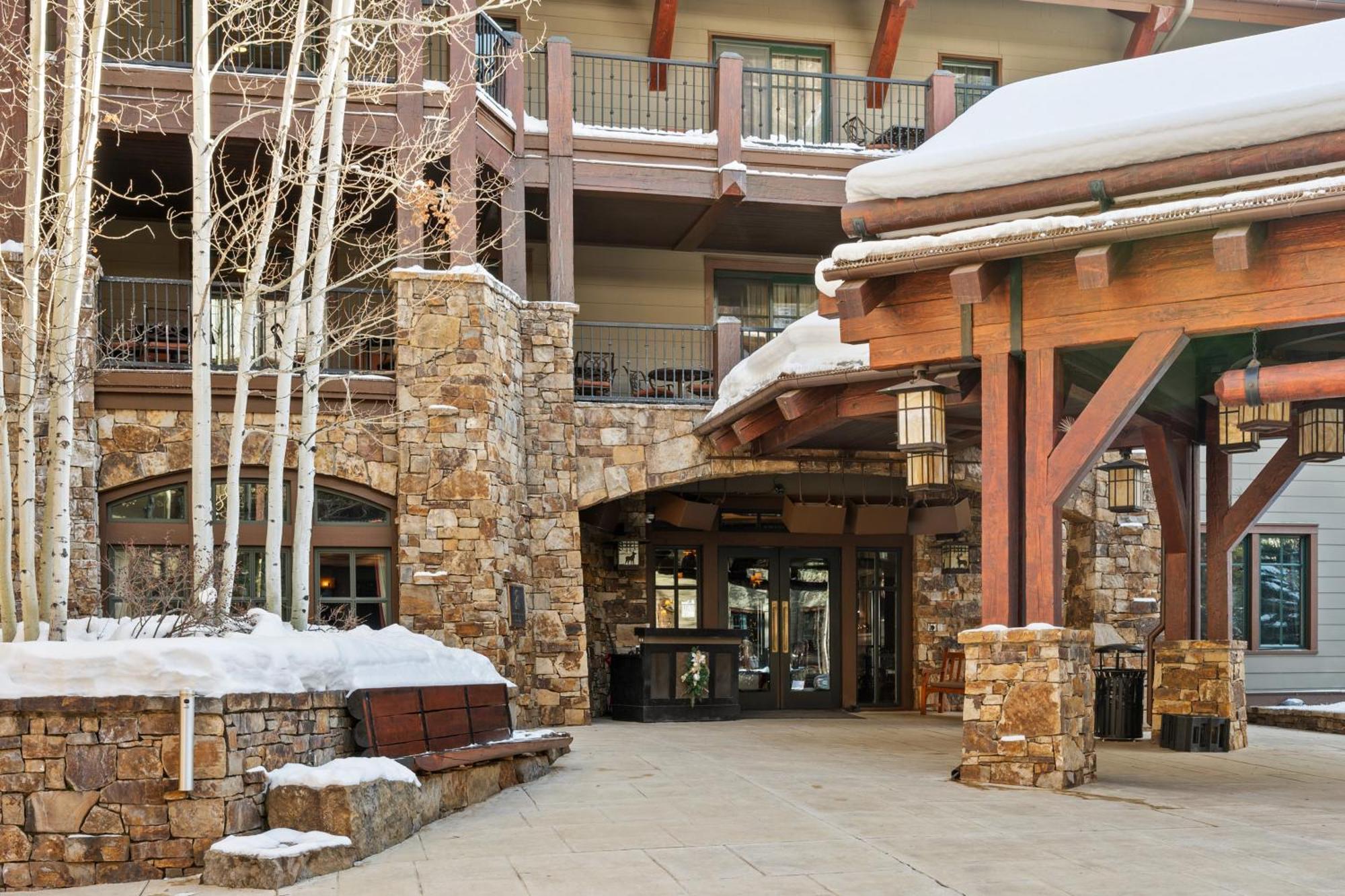 The Ritz-carlton Club, Two-bedroom Float 1, Ski-in & Ski-out In Highlands Aspen