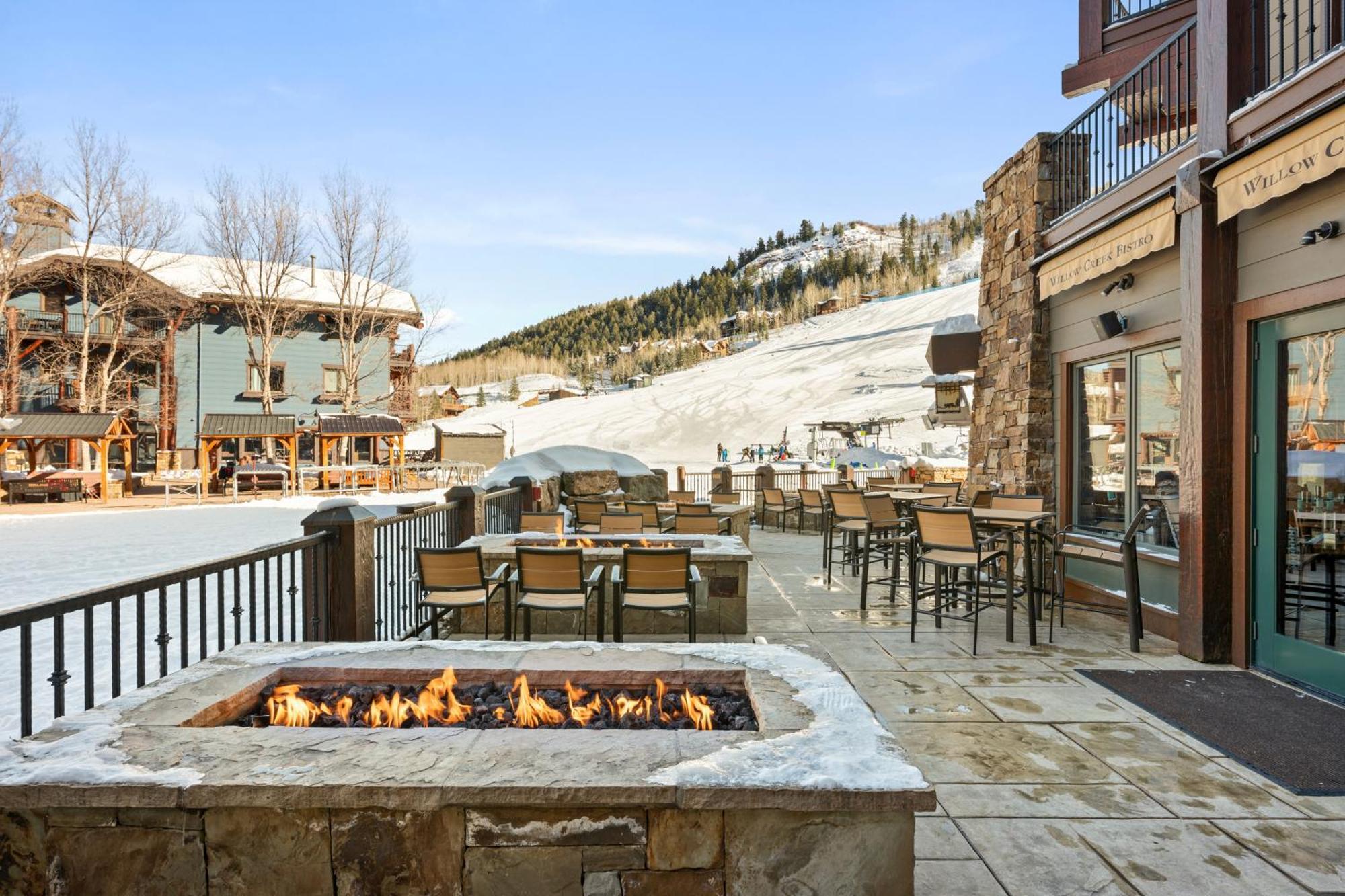 The Ritz-carlton Club, Two-bedroom Float 1, Ski-in & Ski-out In Highlands Holiday home