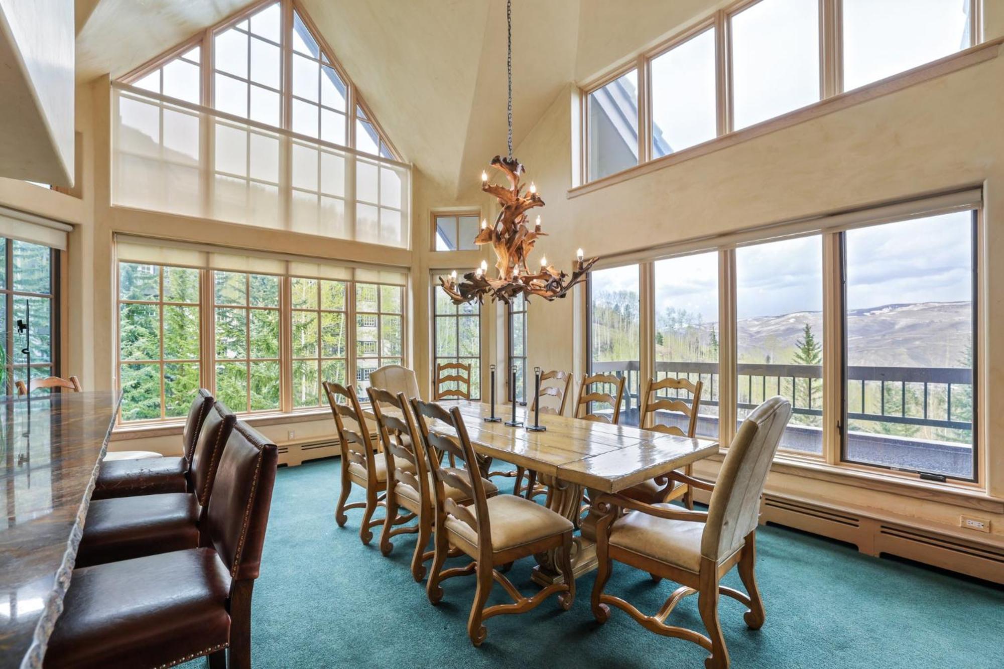 Resort The Pines Lodge, A Rockresort 4*