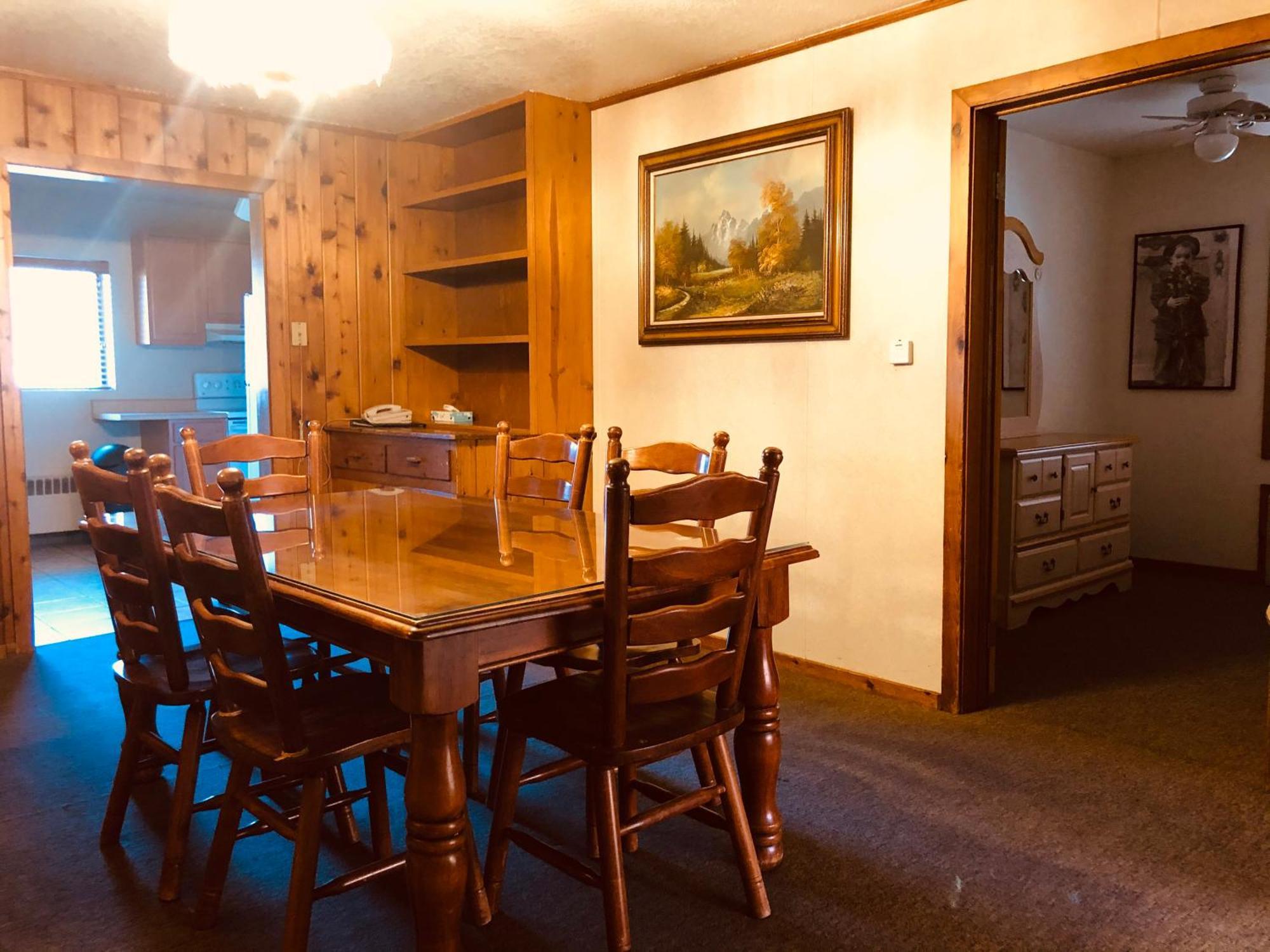 Inn Cedar