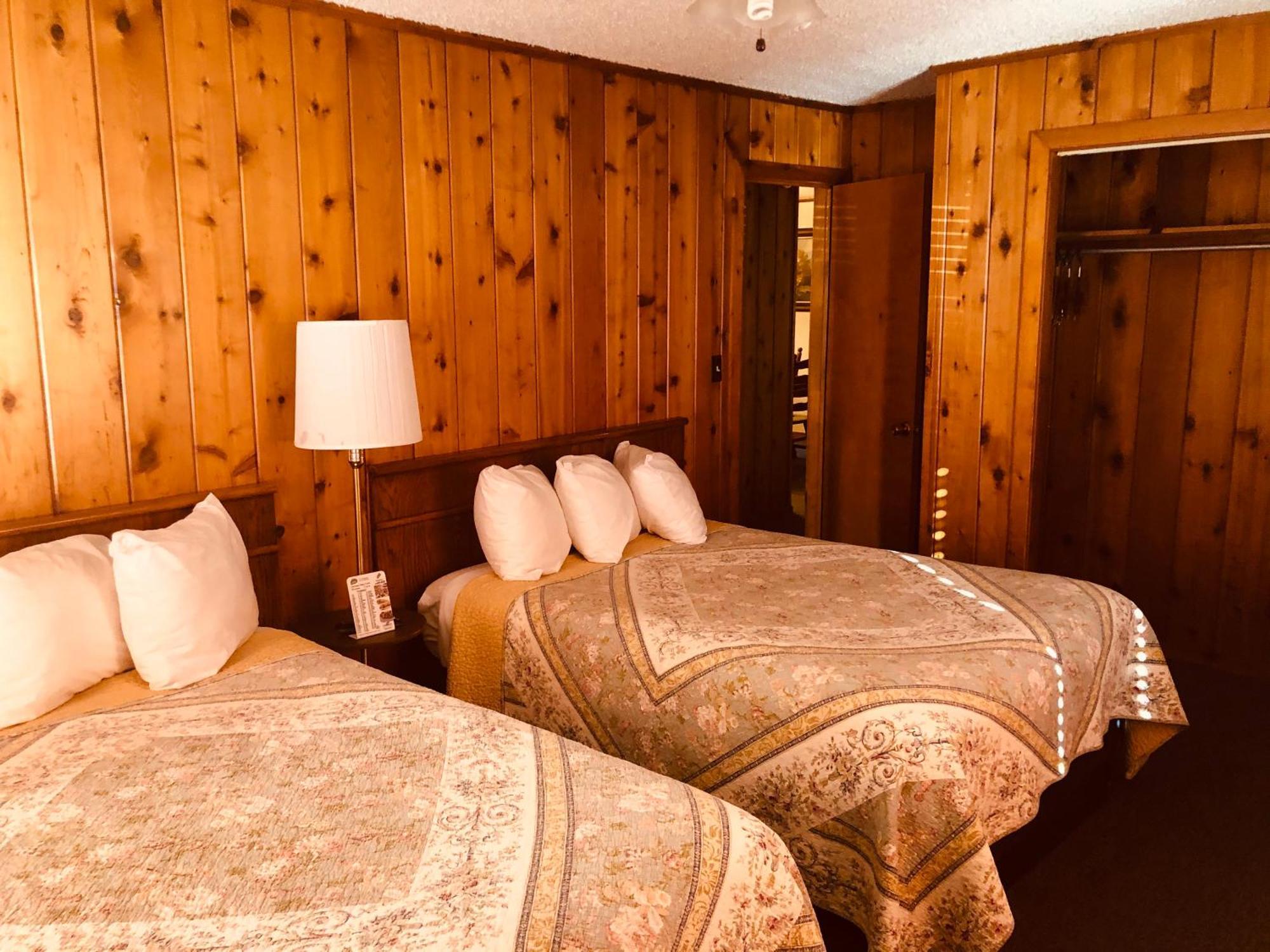 Cedar Inn 3*