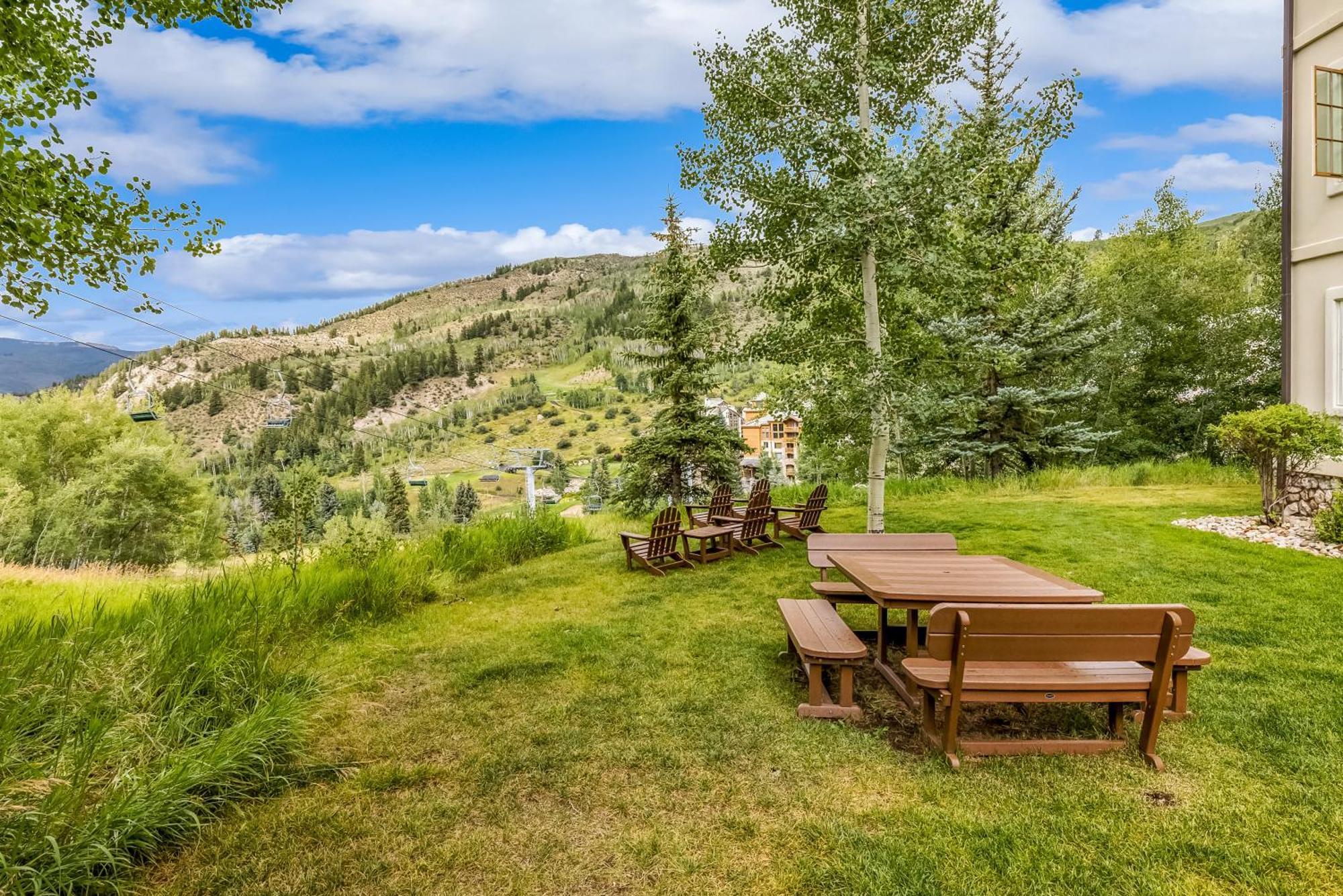 Luxe 2br Retreat - Balcony Views & Hiking Access Aparthotel Beaver Creek