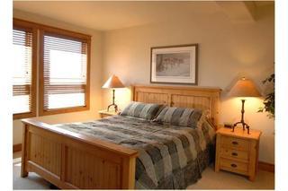 Aparthotel Black Bear 3*