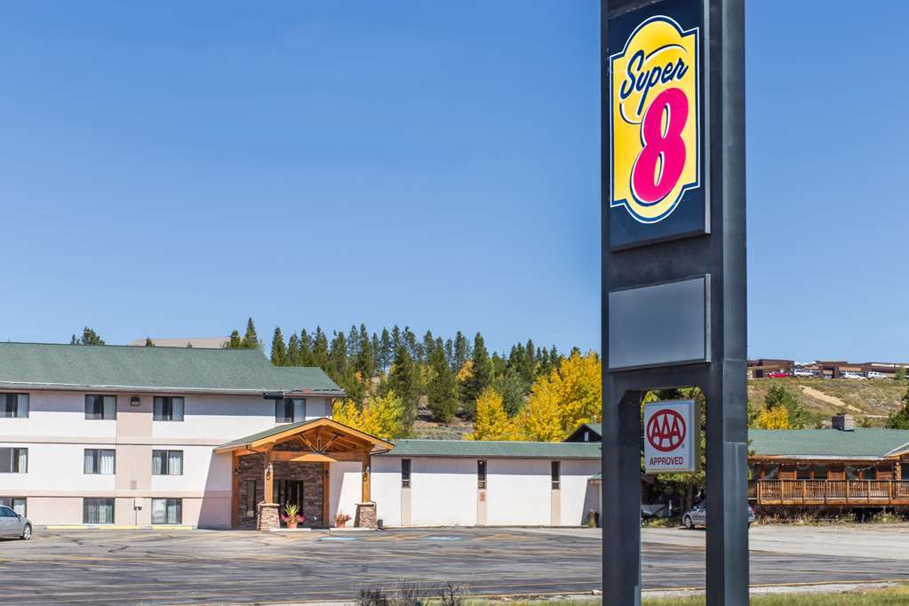 Rodeway Inn 2*