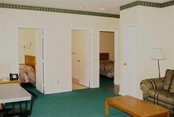 Silver Spruce Motel 2*