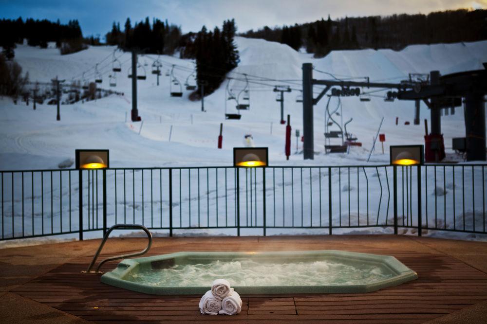 The At 3* Aspen