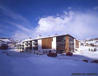 Black Bear Aparthotel 3*