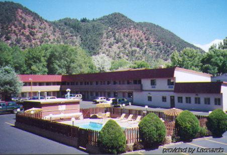 Inn Cedar