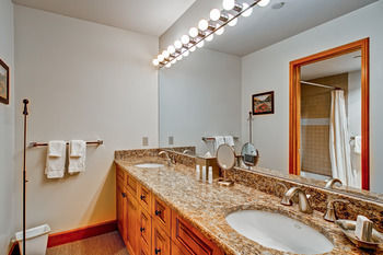 Apartment The Meadows Townhomes By East West