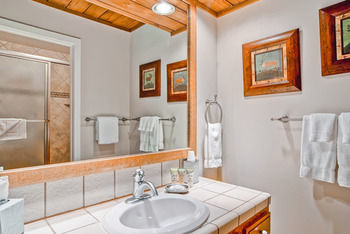 Ridgepoint Townhomes Apartment