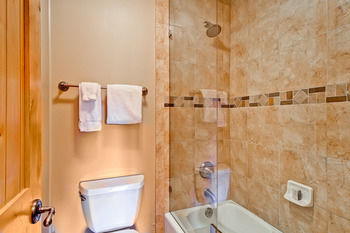 Ridgepoint Townhomes * Beaver Creek