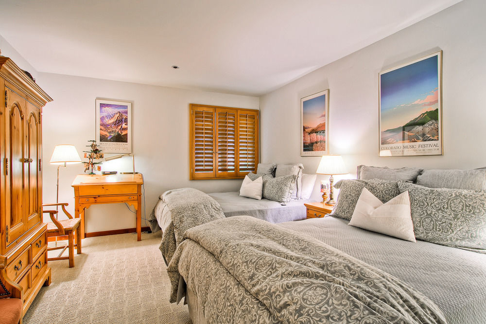 Kiva By East West Hotel 4*
