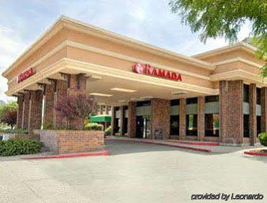 La Quinta By Wyndham Hotel