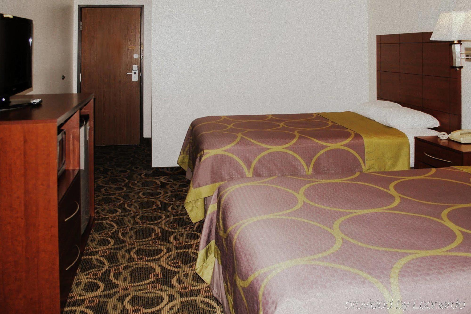Rodeway Inn 2*