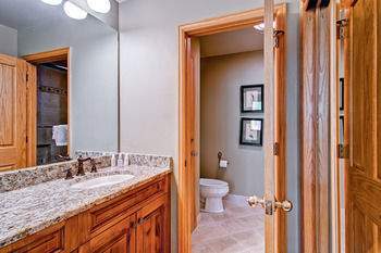 Highlands Area By East West Hospitality Beaver Creek