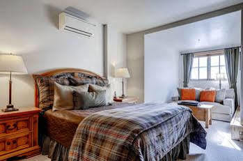 Hotel Market Square By East West 4*