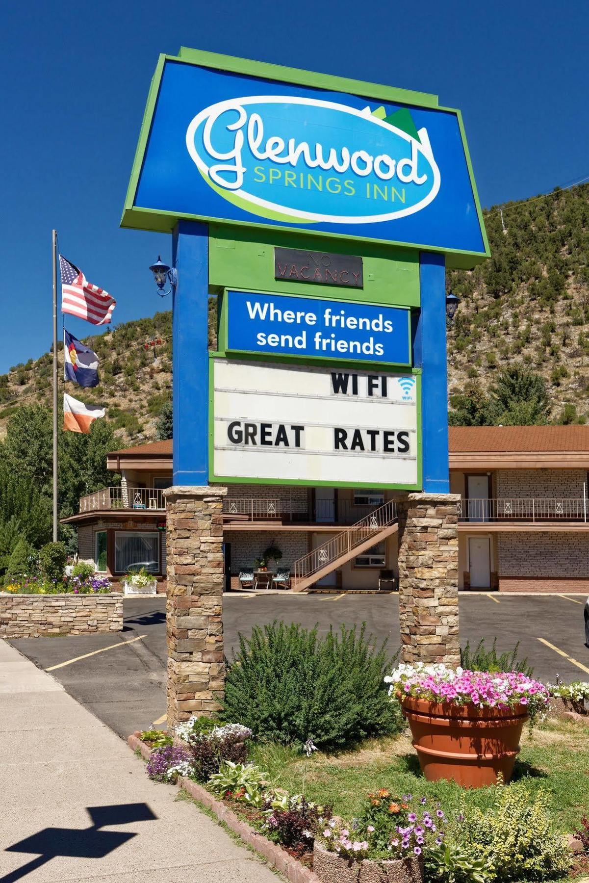 Glenwood Springs Inn 2*