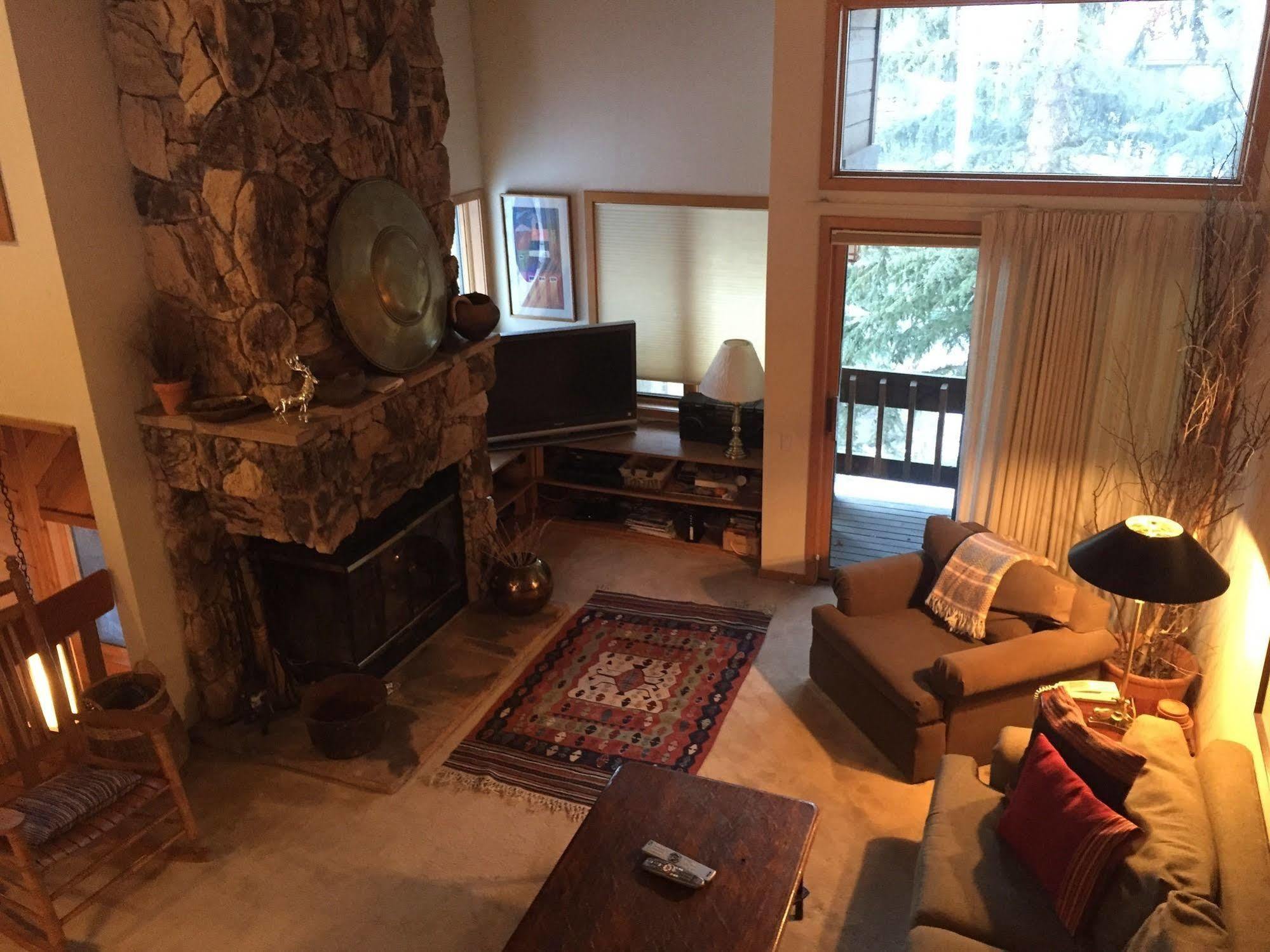 Ridgepoint Townhomes * Beaver Creek