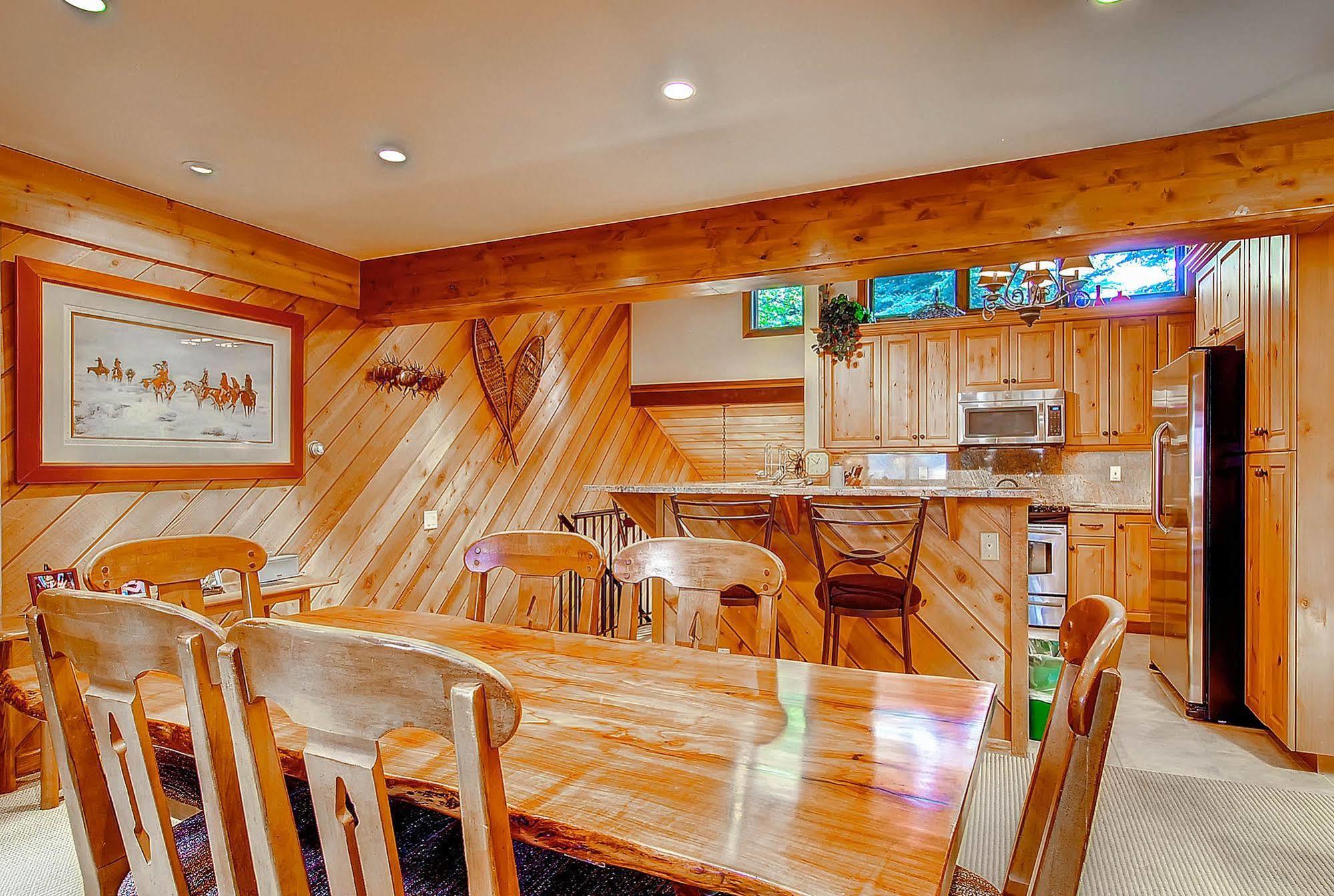 Ridgepoint Townhomes Apartment Beaver Creek