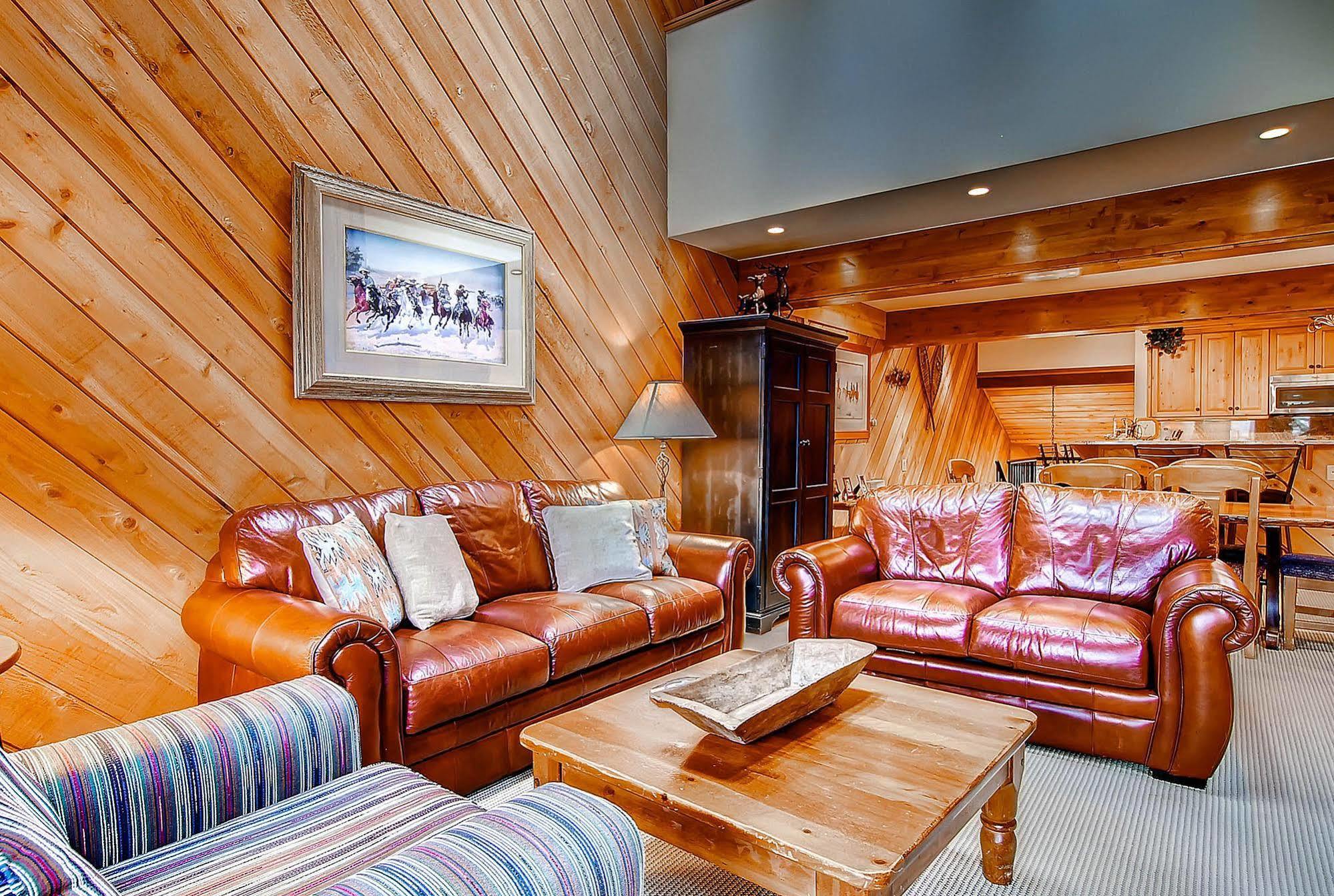 Apartment Ridgepoint Townhomes Beaver Creek
