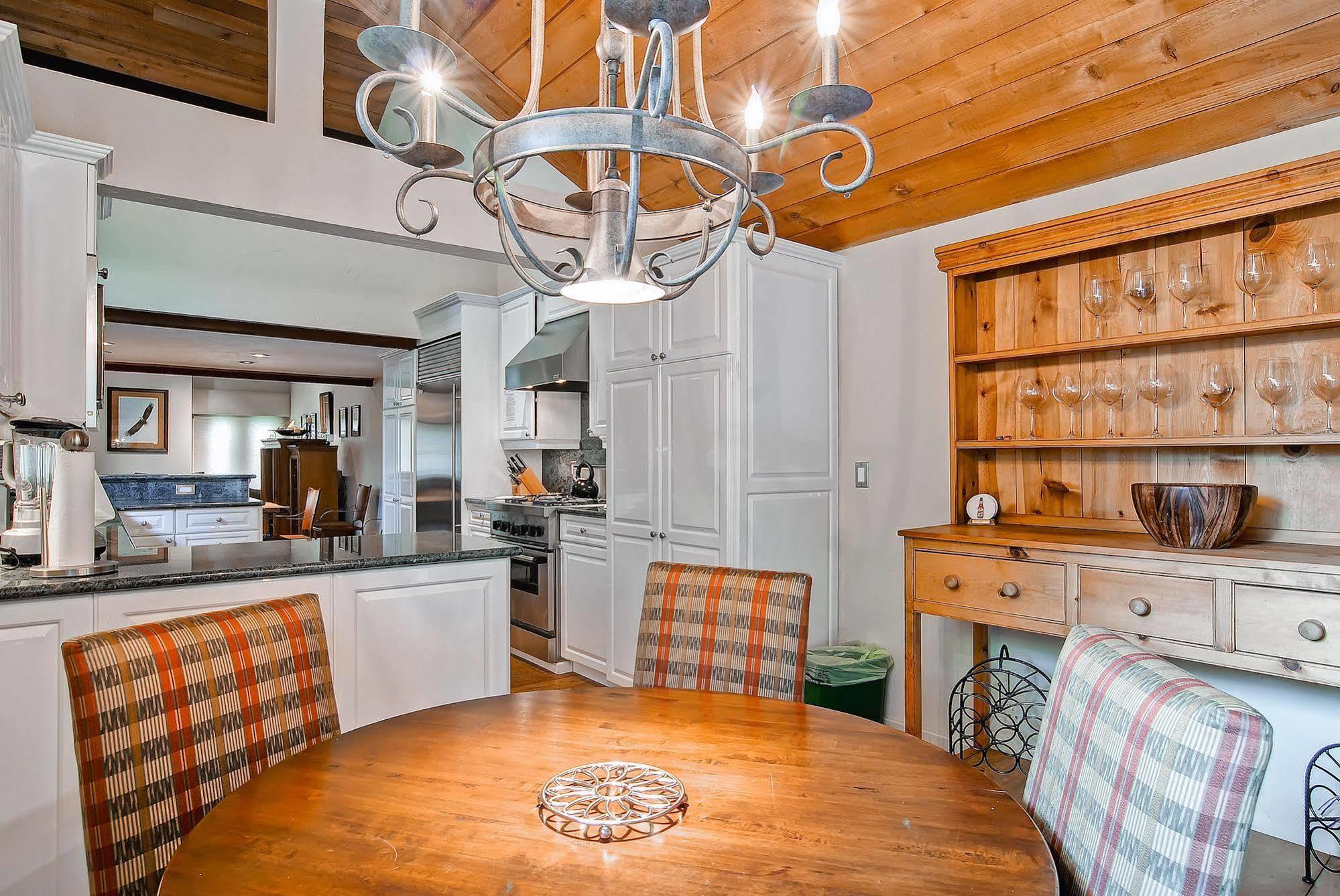 Ridgepoint Townhomes Beaver Creek