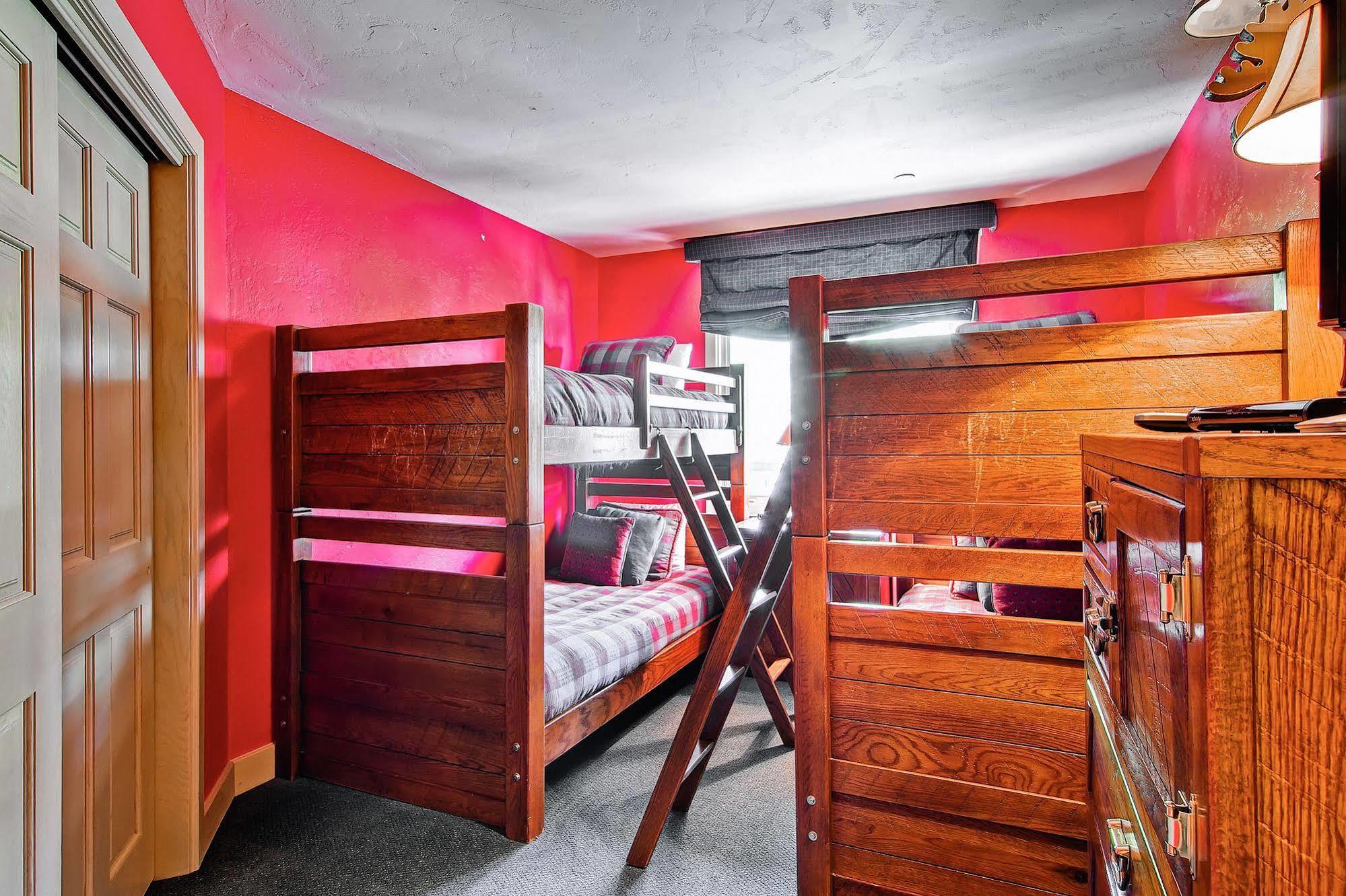 Highlands 309 Apartment