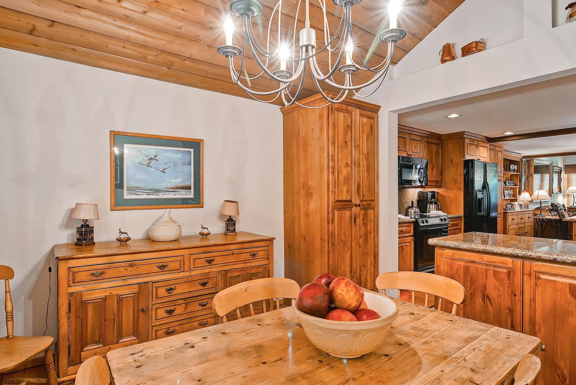 Ridgepoint Townhomes * Beaver Creek
